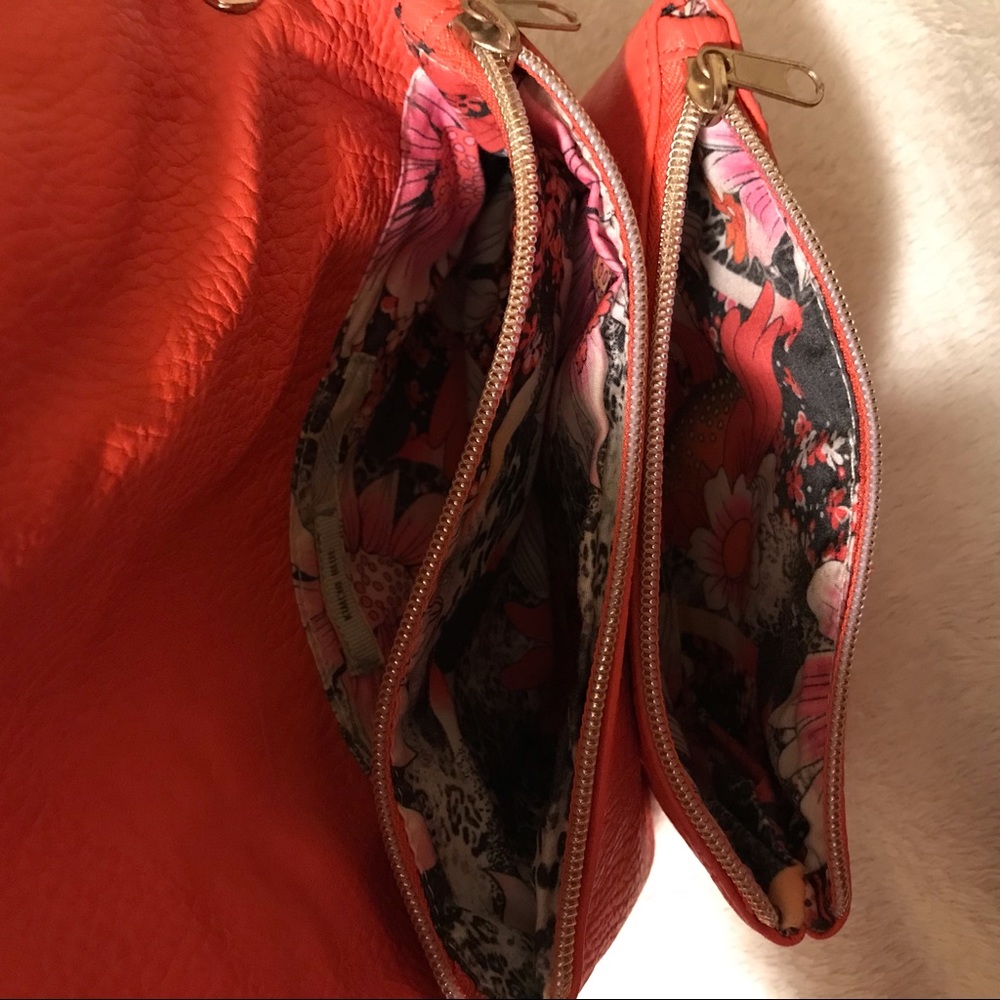 Bright orange three pocket crossbody - Picture 3 of 4